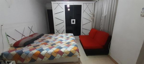 غرفة سنجل بحمام خاص لمزيد من الخصوصية Single Room with private bathroom for more privacy Номер с отдельной ванной комнатой для большей конфиденциальности Chambre avec salle de bain privée pour plus d'